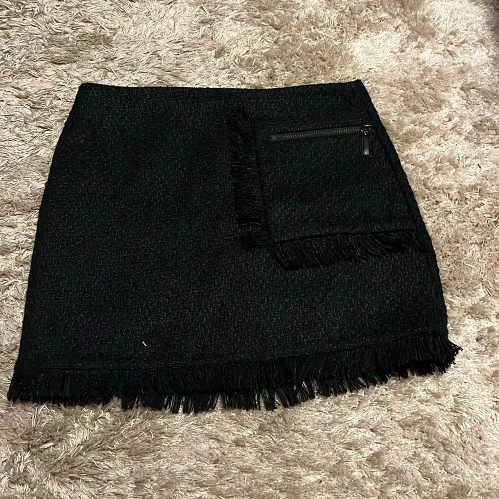 Fringed mini skirt. ** lowest price **